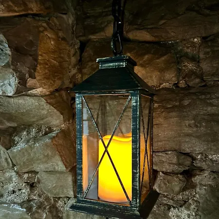דירה Unique Romantic Cave With Air Conditioner