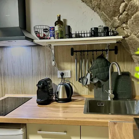 Unique Romantic Cave With Air Conditioner Apartment Torno