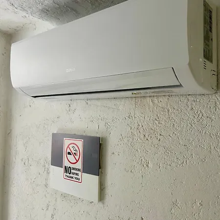 Unique Romantic Cave With Air Conditioner Apartment Torno