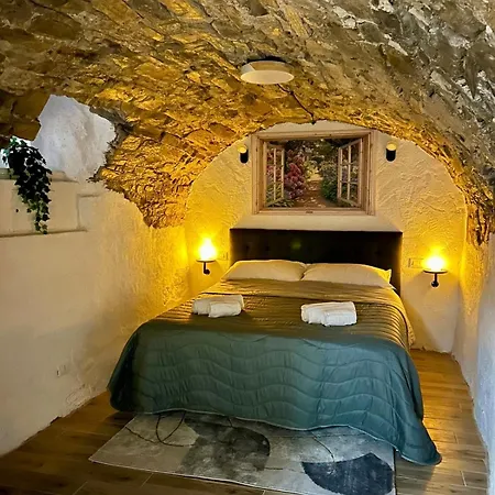 Unique Romantic Cave With Air Conditioner